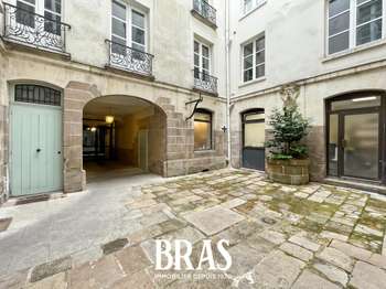 Location Appartement 5 piècesNantes Centre Ville