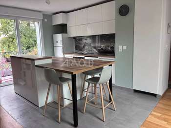 Location Appartement 4 piècesNantes Centre Ville
