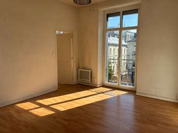 Location Appartement 2 piècesNantes Centre Ville