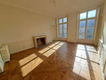 Location Appartement 5 piècesNantes Centre Ville