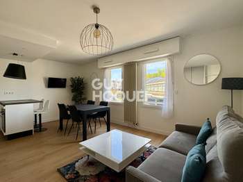 Location Appartement 2 piècesNantes Centre Ville