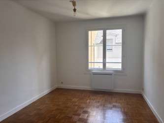 Location Appartement 2 piècesNantes Centre Ville