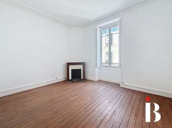 Location Appartement 4 piècesNantes Centre Ville