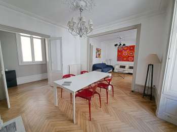 Location Appartement 4 piècesNantes Centre Ville
