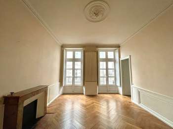 Location Appartement 2 piècesNantes Centre Ville