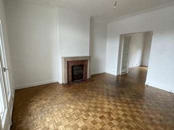 Location Appartement 4 piècesNantes Centre Ville