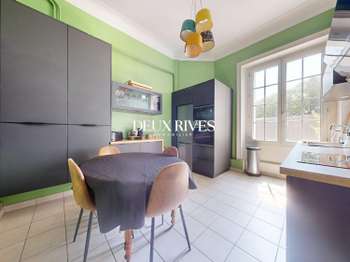 Location Appartement 5 piècesNantes Centre Ville