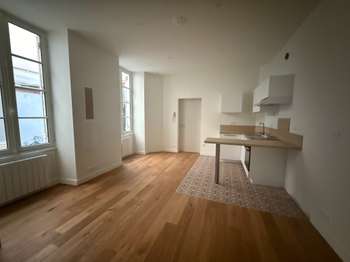 Location Appartement 2 piècesNantes Centre Ville