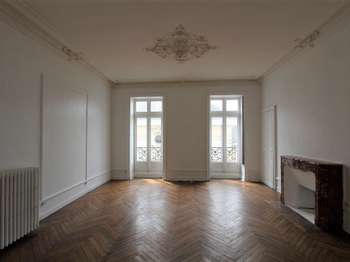 Location appartement 4 pièces Nantes Centre Ville 44