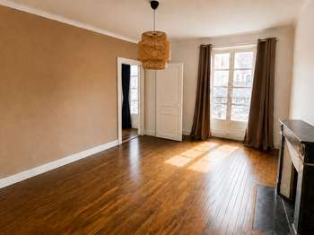 Location Appartement 4 piècesNantes Centre Ville