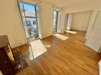 Location Appartement 5 piècesNantes Centre Ville