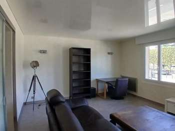Location Appartement 4 piècesNantes Centre Ville