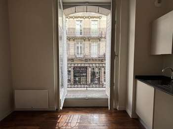 Location Appartement 2 piècesNantes Centre Ville