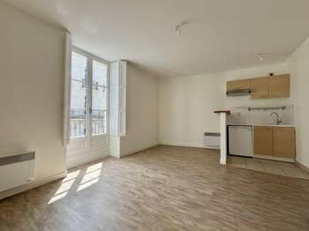 Location Appartement 2 piècesNantes Centre Ville