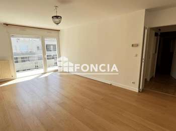 Location Appartement 3 piècesNantes Centre Ville