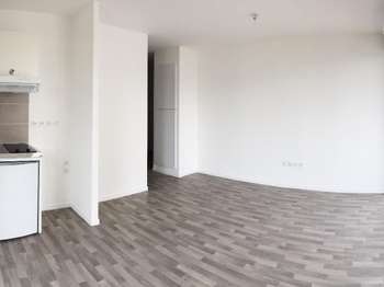 Location Appartement 2 piècesNantes Centre Ville