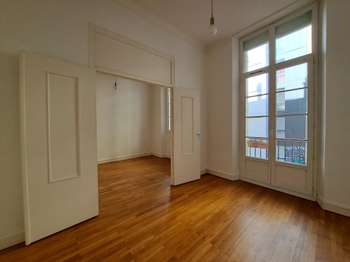 Location Appartement 2 piècesNantes Centre Ville