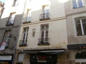 Location Appartement T1Nantes Centre Ville
