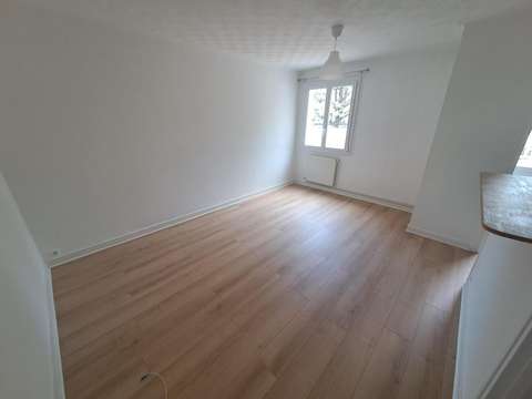 Location appartement 2 pièces Nantes Pont Du Cens - Petit Port 44