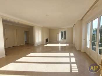 Location Appartement 5 piècesNantes Rond-Point De Rennes