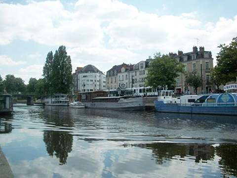 Location appartement 2 pièces Nantes Saint-Clément - Jardin des plantes 44