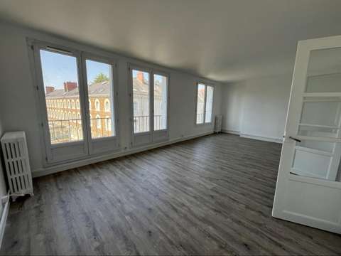 Location appartement 6 pièces Nantes Saint-Clément - Jardin des plantes 44