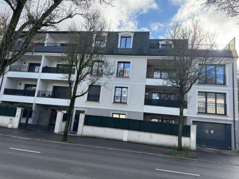 Location appartement 1 pièce Noisy-le-Grand 93