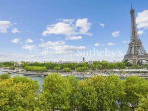 Location Appartement 4 piècesParis 16e