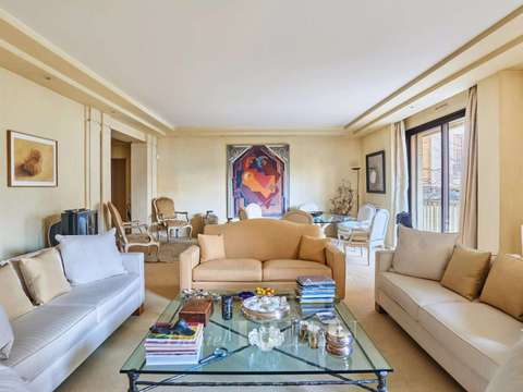 Location appartement 4 pièces Paris 16e 75