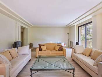 Location Appartement 4 piècesParis 16e
