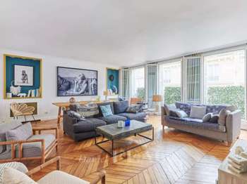 Location Appartement 4 piècesParis 16e