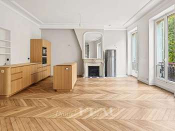 Location Appartement 4 piècesParis 16e