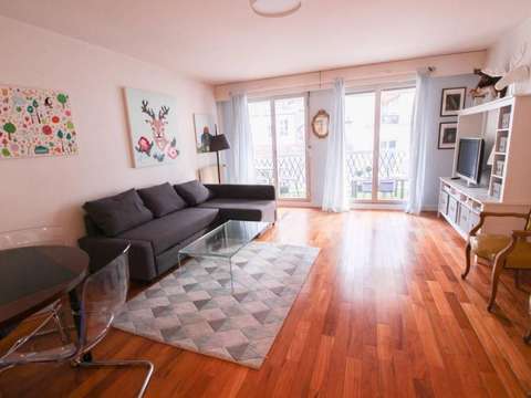 Location appartement 2 pièces Paris 18e 75