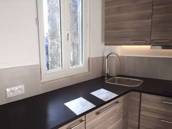 Location appartement 1 pièce Paris 18e 75