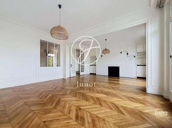 Location Appartement 5 piècesParis 18e