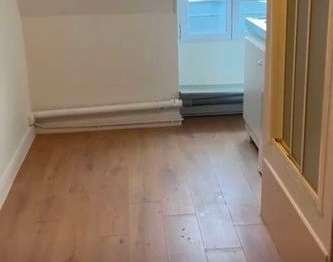 Location appartement 1 pièce Paris 19e 75