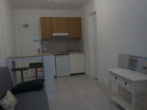 Location appartement 1 pièce Paris 1er 75