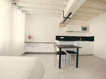Location Appartement T1Paris 1er