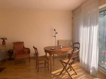 Location Appartement T1Paris 20e