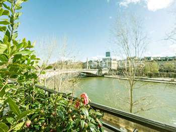 Location Appartement 5 piècesParis 4e