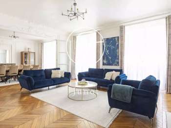 Location Appartement 6 pièces +Paris 7e