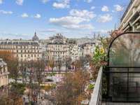 Location appartement 3 pièces Paris 8e - 75