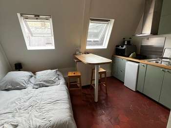 Location Appartement T1Paris 8e