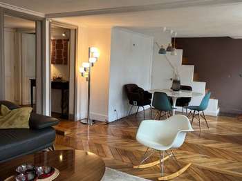 Location Appartement 4 piècesParis 8e