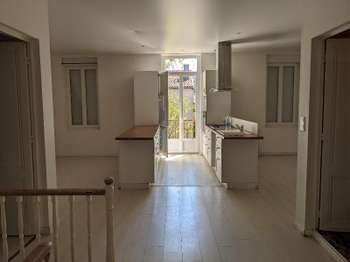 Location Appartement 5 piècesPineuilh