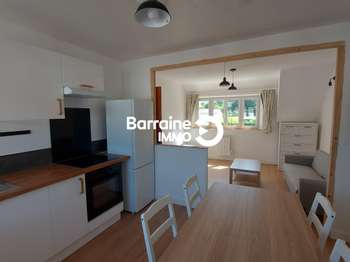 Location Appartement 3 piècesPlouégat-Guérand