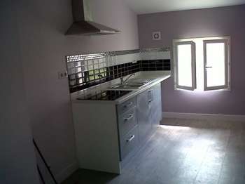 Location appartement 2 pièces Pons 17