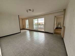 Location Appartement 4 piècesPrix-lès-Mézières