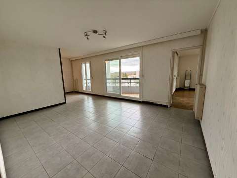 Location appartement 4 pièces Prix-lès-Mézières 08
