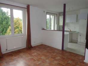 Location Appartement 4 piècesPrix-lès-Mézières
